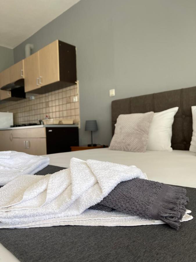 Artemis Hotel Apartments Keramotí Exteriér fotografie
